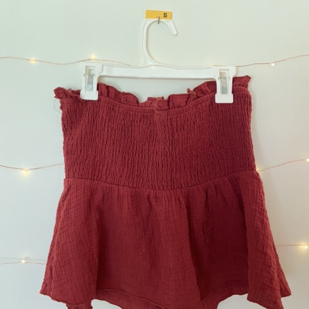 Tilly's Ruched Crop Top - Picture 4 of 4